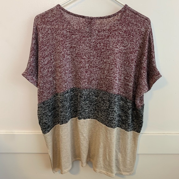 Daytrip Color Block Side Slit Short Sleeve Blouse - Picture 4 of 11